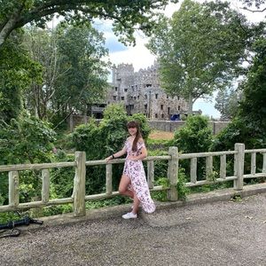 HEY ! I’m annie ! Look down below ⤵️